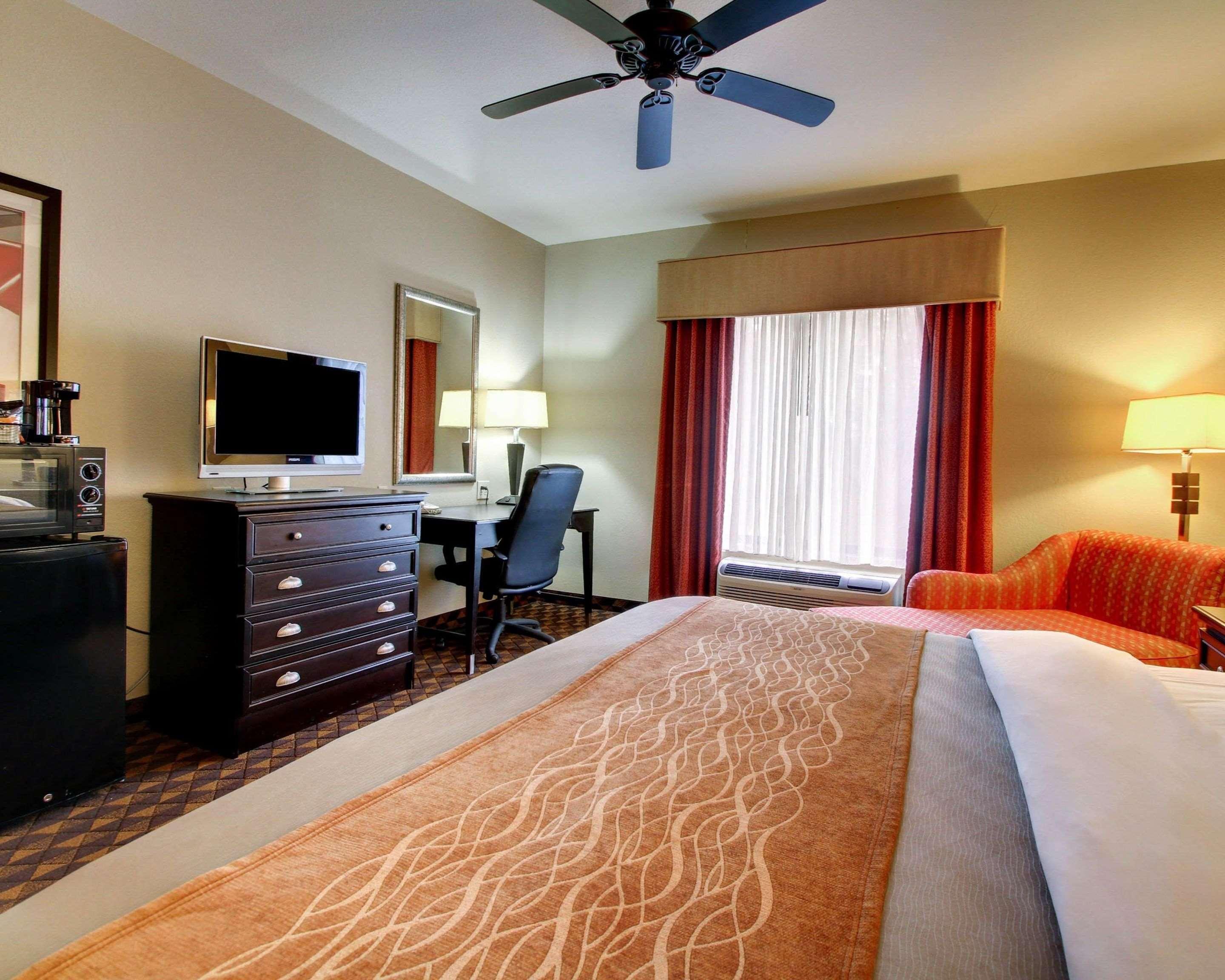 Comfort Inn & Suites Clinton Eksteriør bilde