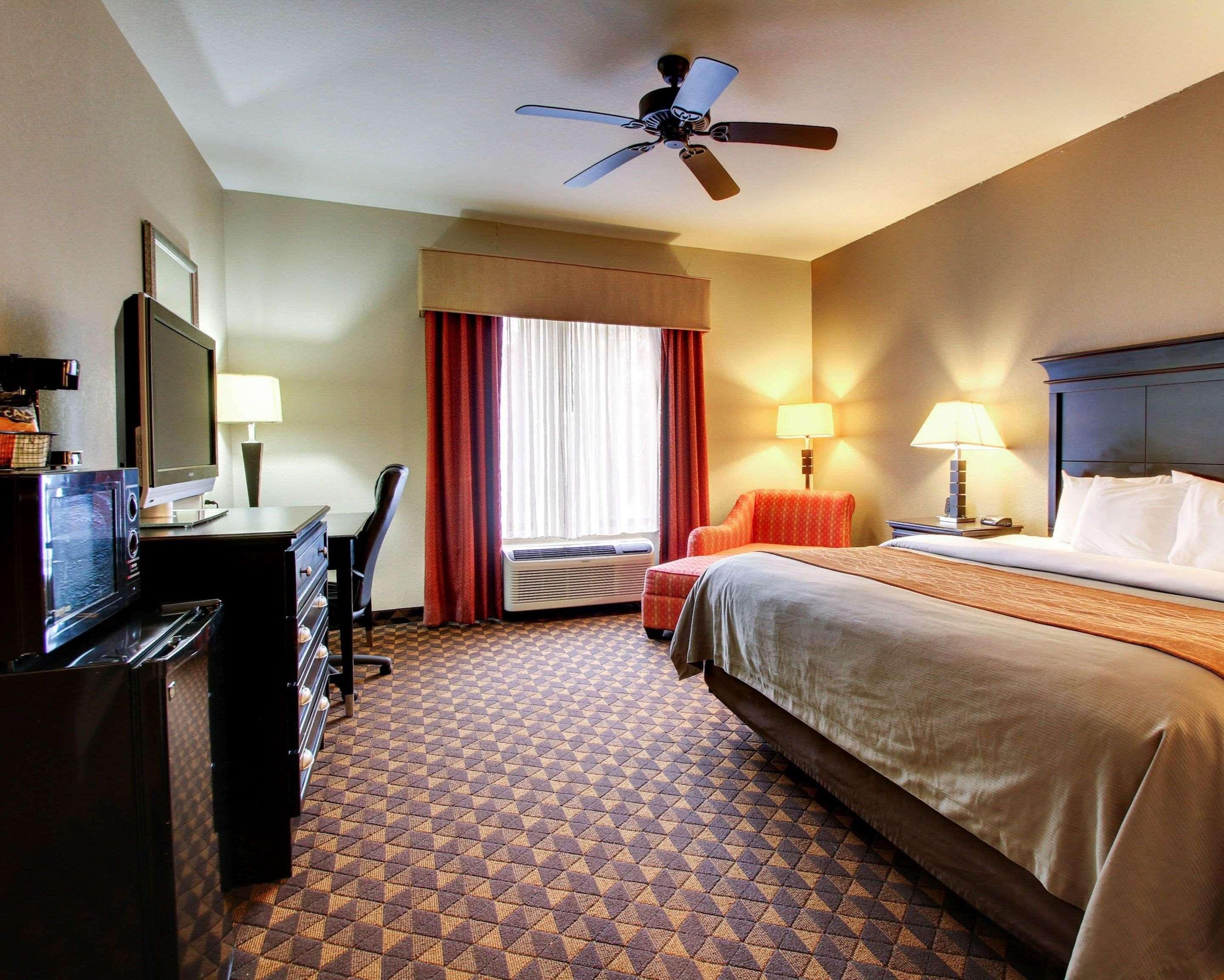 Comfort Inn & Suites Clinton Eksteriør bilde