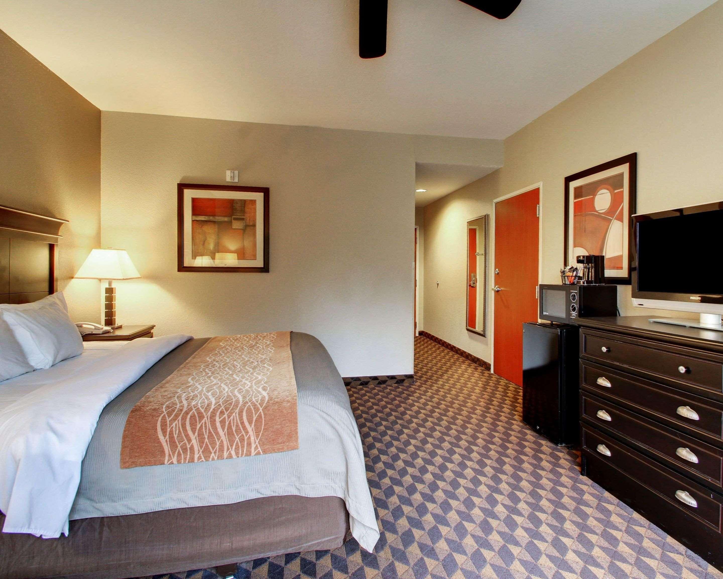 Comfort Inn & Suites Clinton Eksteriør bilde