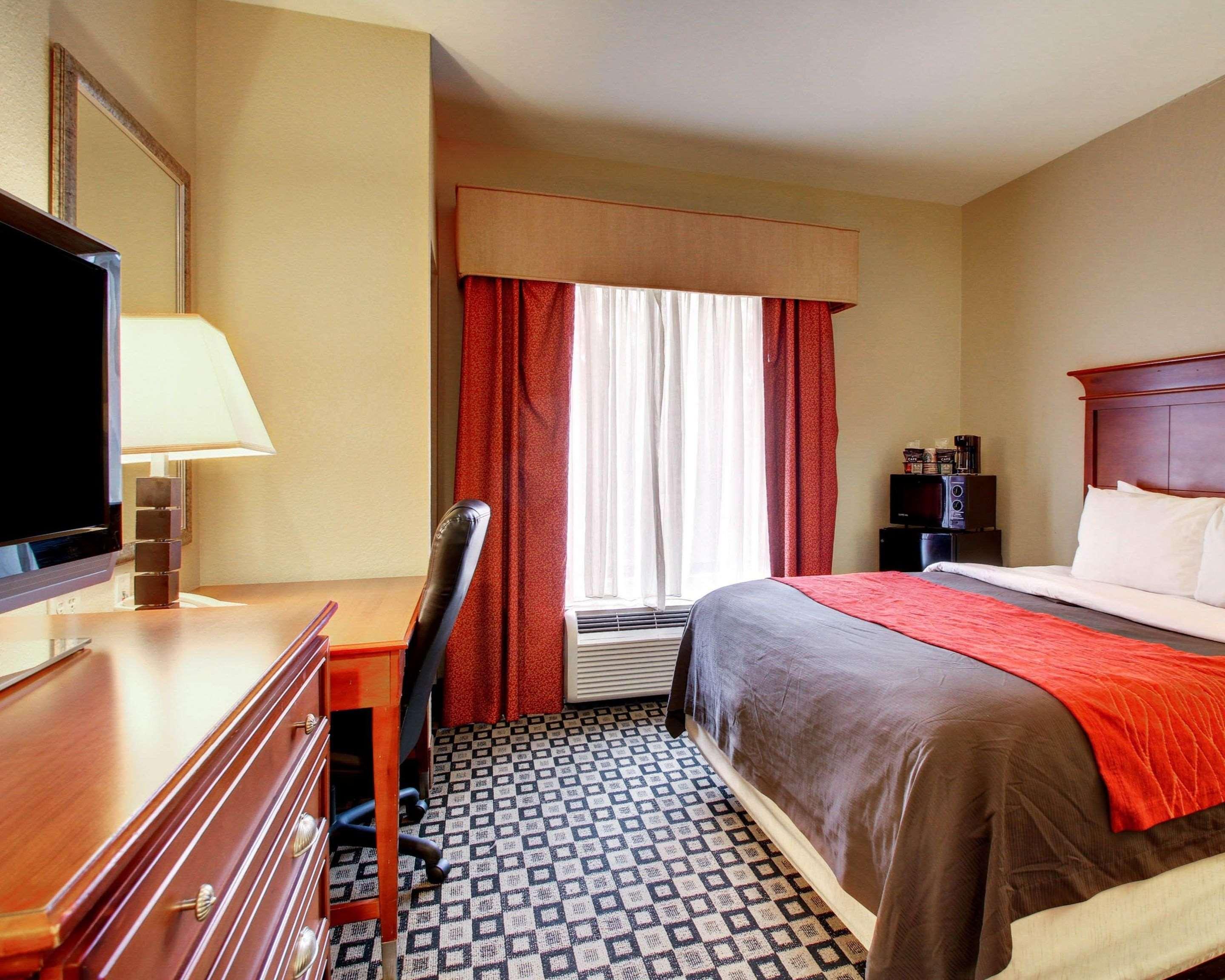 Comfort Inn & Suites Clinton Eksteriør bilde