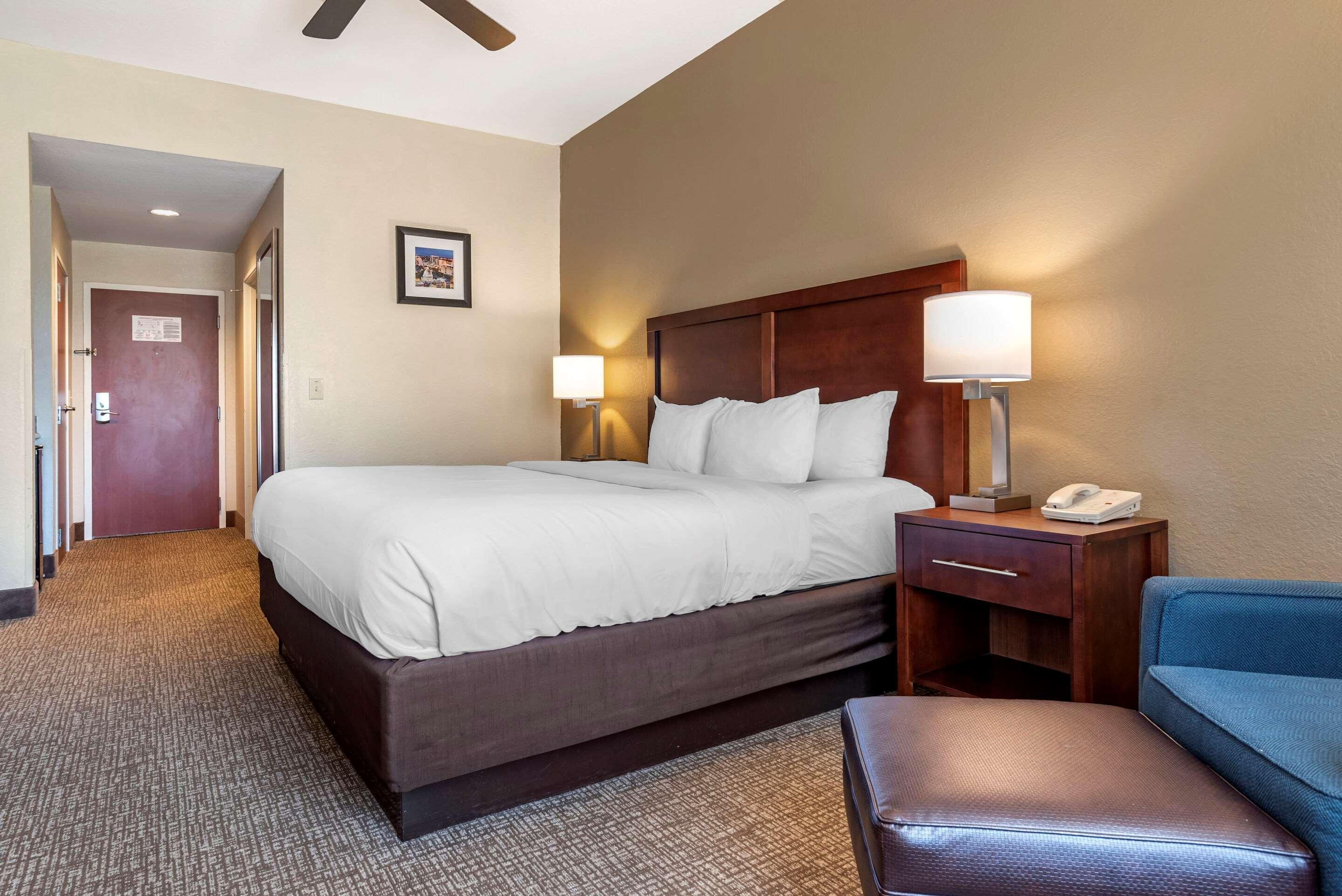 Comfort Inn & Suites Clinton Eksteriør bilde