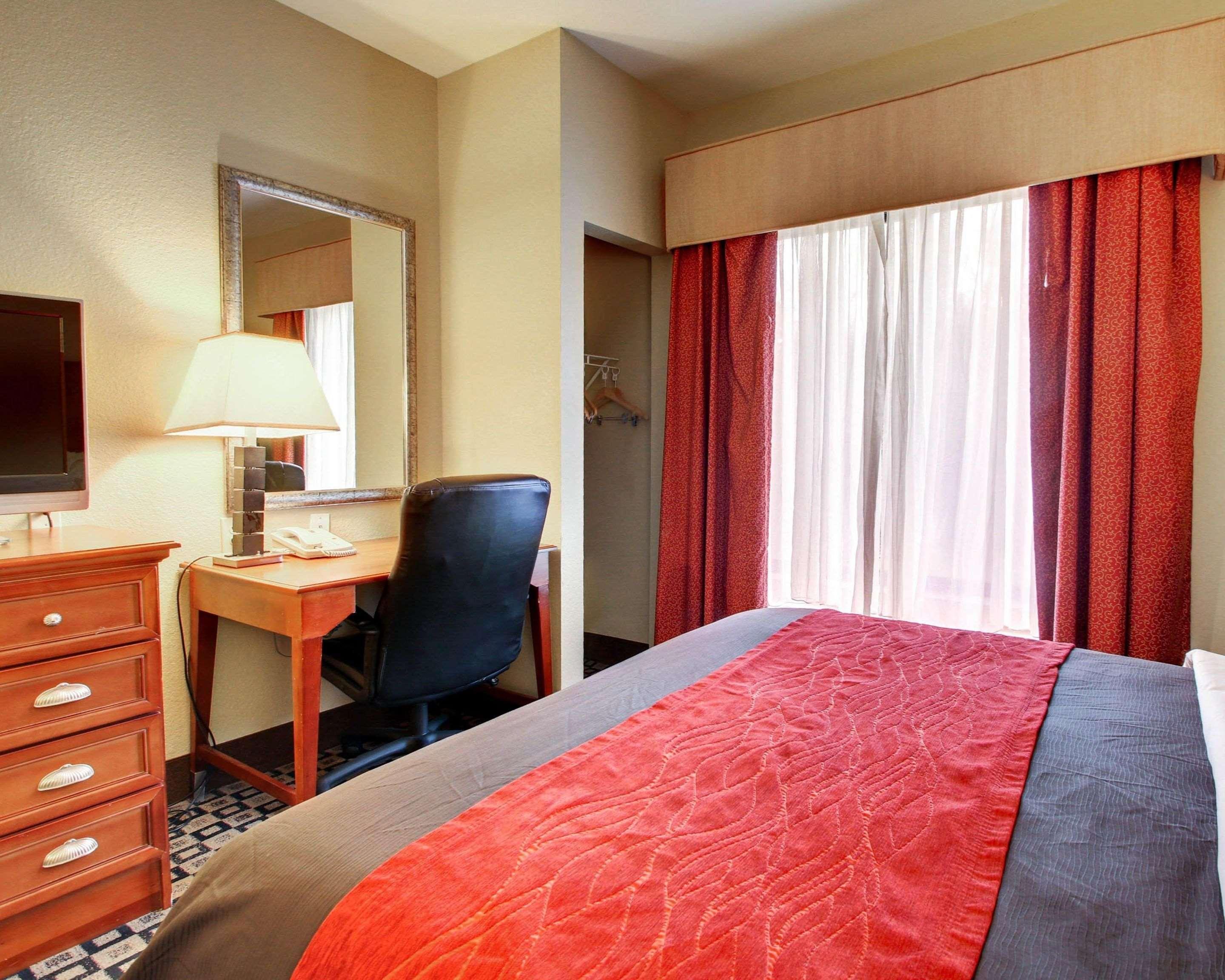 Comfort Inn & Suites Clinton Eksteriør bilde
