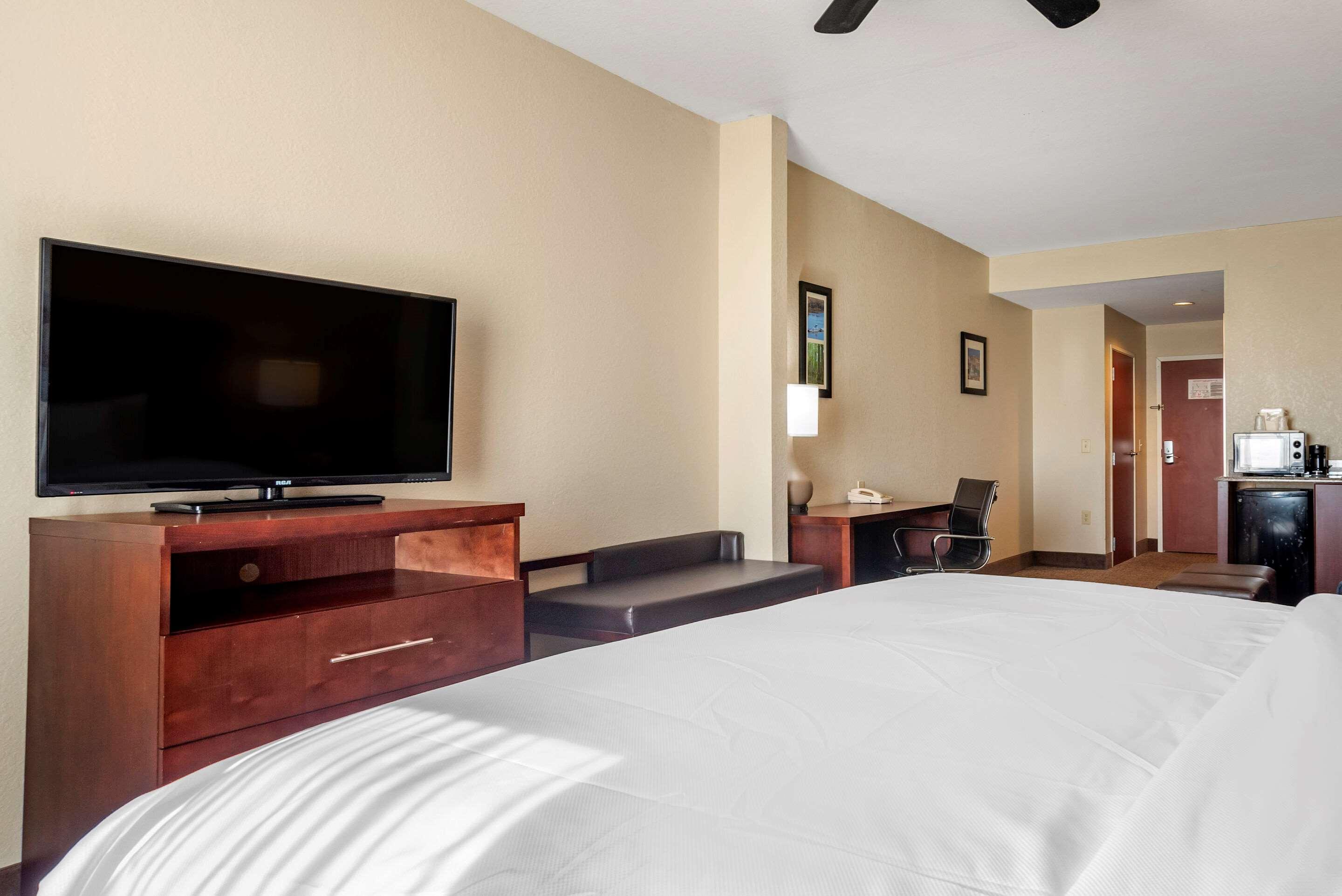 Comfort Inn & Suites Clinton Eksteriør bilde